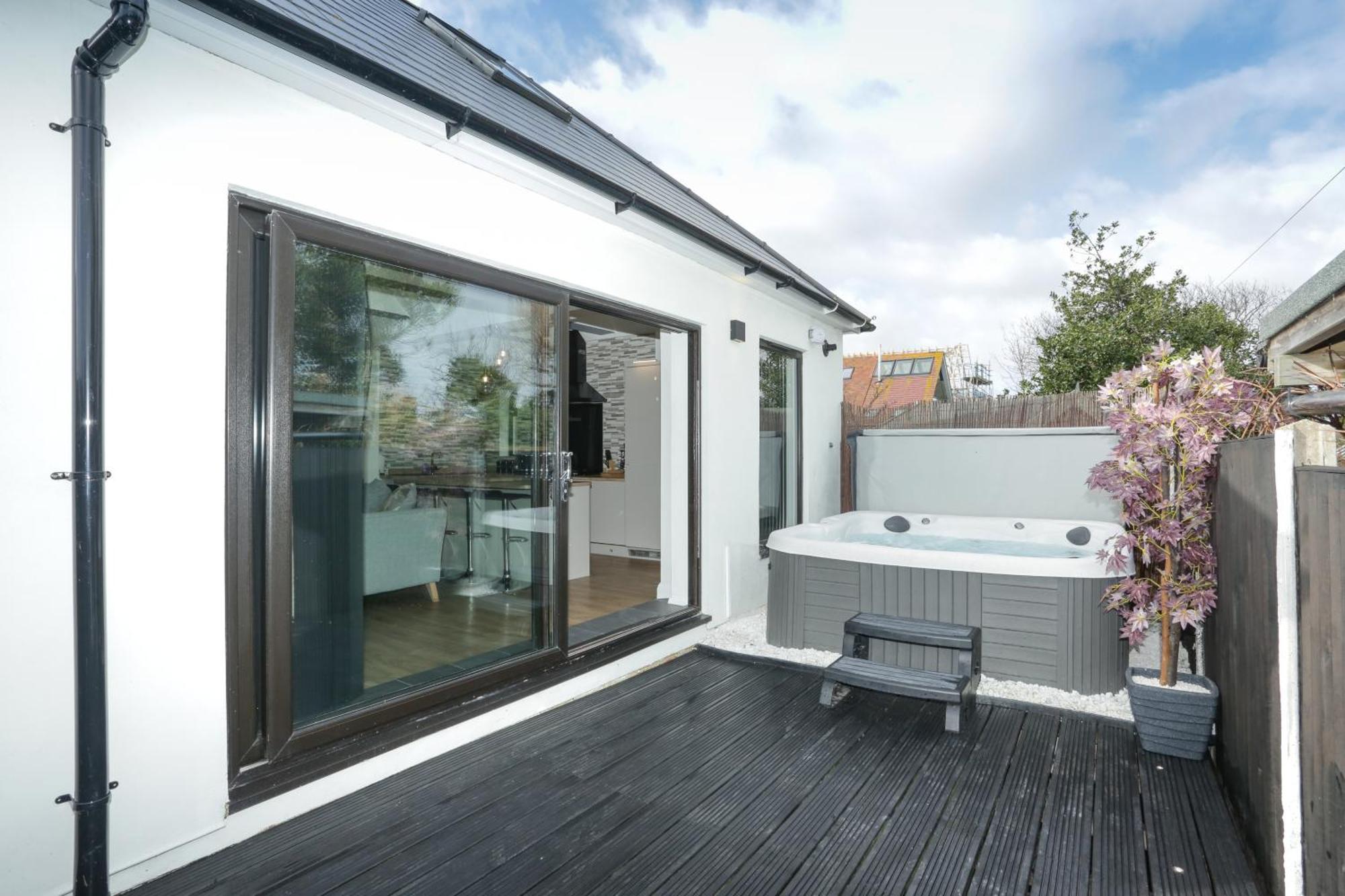 The Broadway Beach House With Hot Tub Herne Bay Luaran gambar